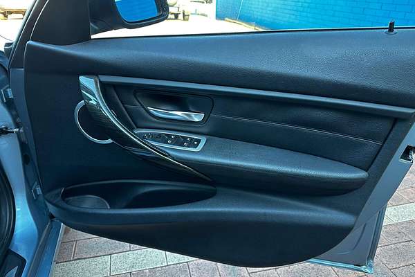 2012 BMW 3 Series 320i F30