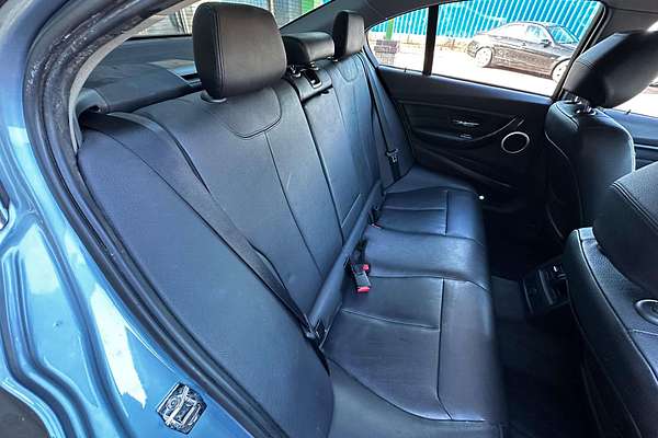 2012 BMW 3 Series 320i F30