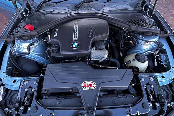 2012 BMW 3 Series 320i F30