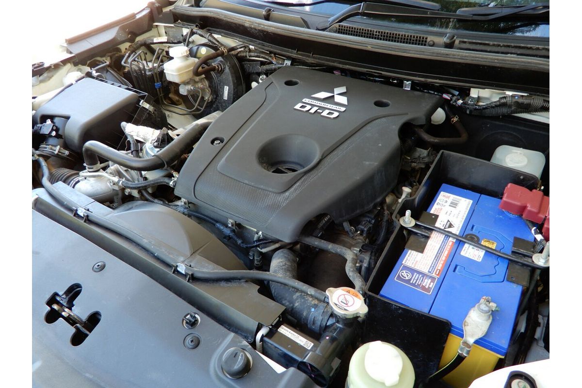 2021 Mitsubishi Triton GLX ADAS MR 4X4