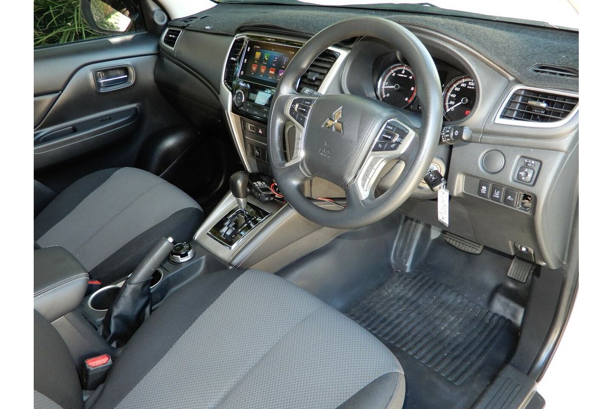2021 Mitsubishi Triton GLX ADAS MR 4X4