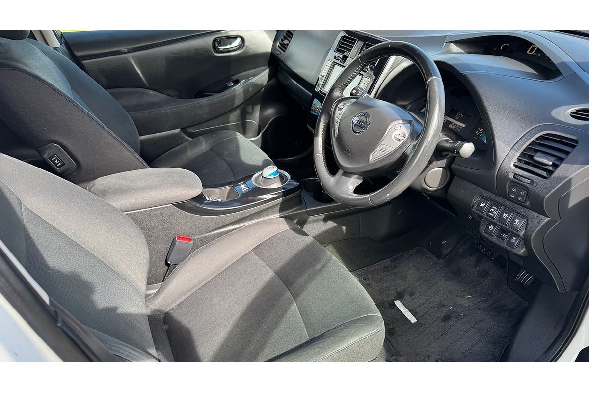 2019 Nissan Leaf G (electric) ZE1