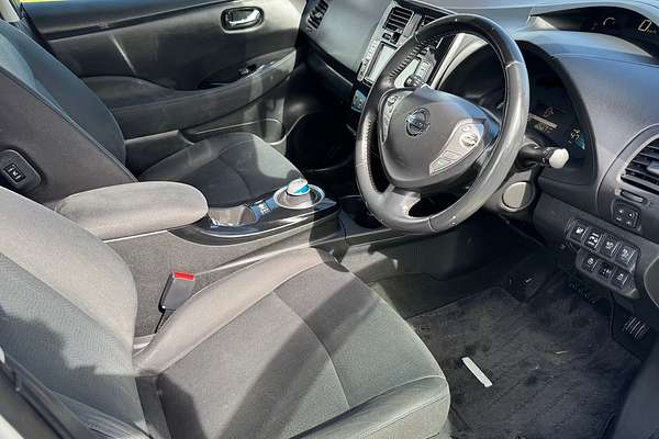 2019 Nissan Leaf G (electric) ZE1