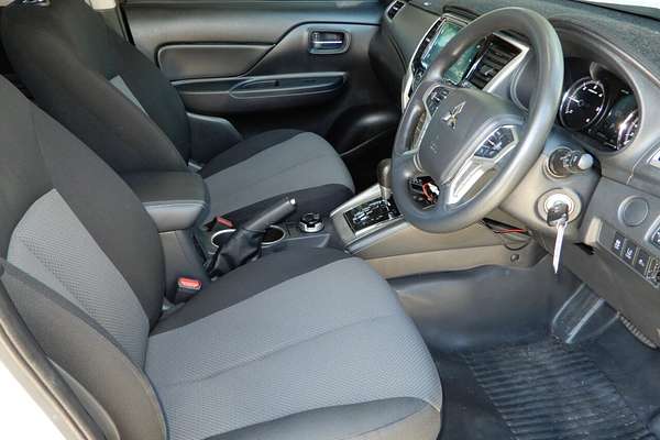 2021 Mitsubishi Triton GLX ADAS MR 4X4