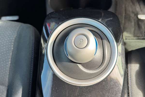 2019 Nissan Leaf G (electric) ZE1