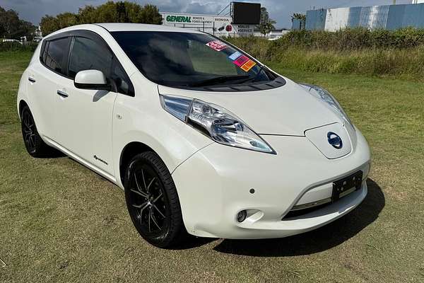 2019 Nissan Leaf G (electric) ZE1