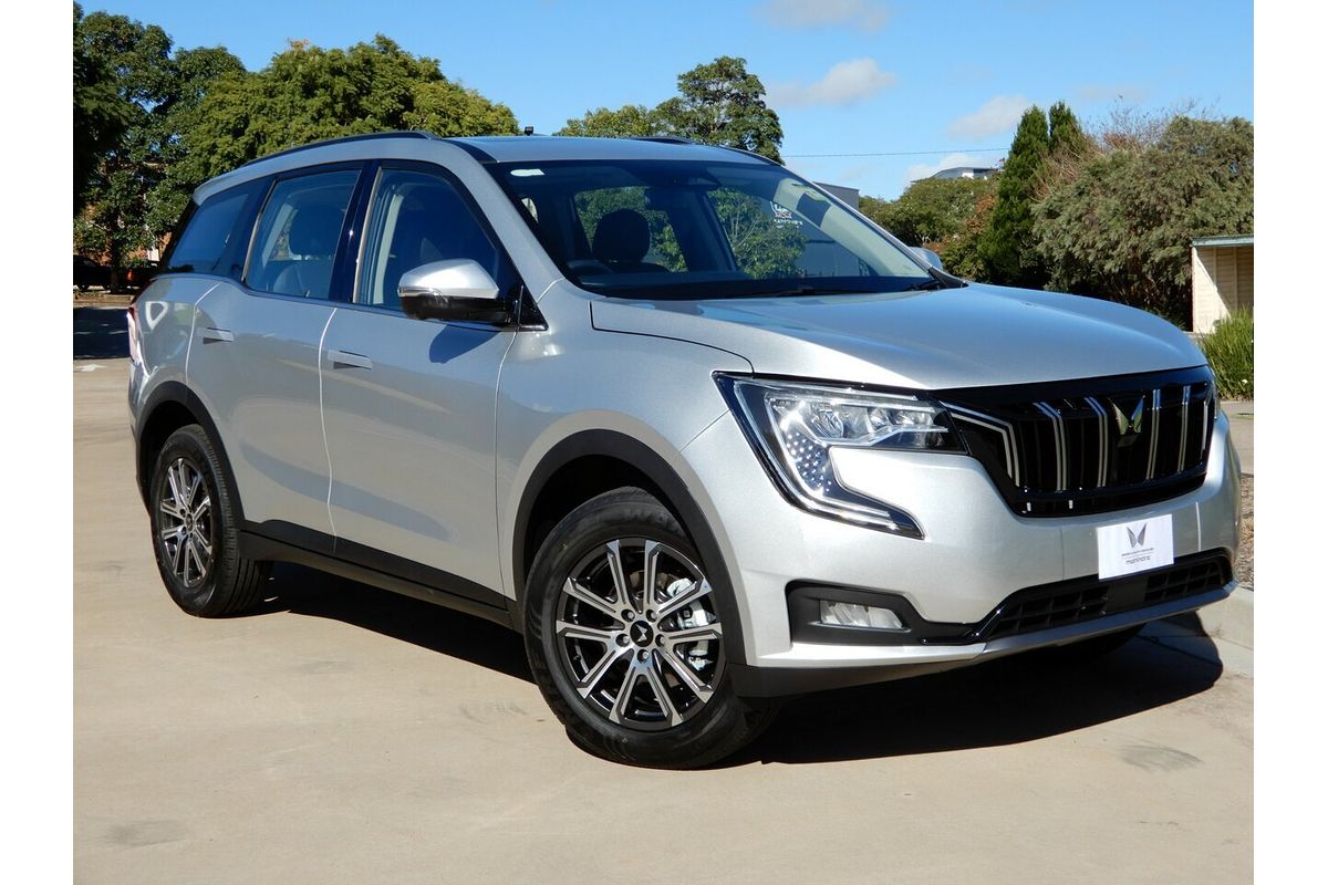 2025 Mahindra XUV700 AX7L MY25