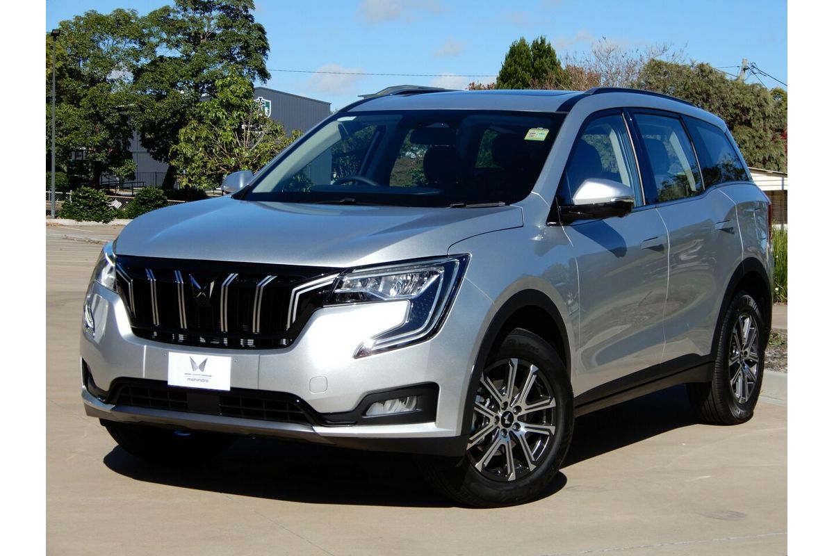 2025 Mahindra XUV700 AX7L MY25