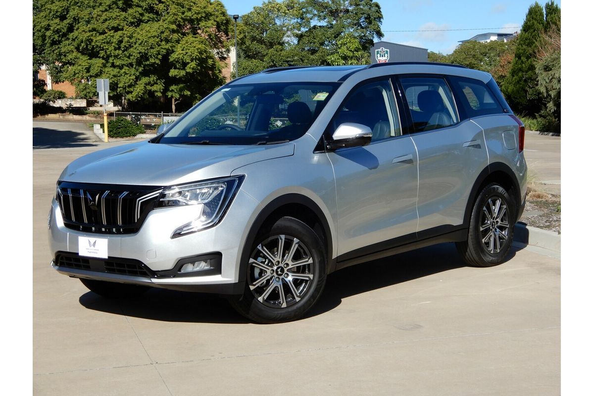 2025 Mahindra XUV700 AX7L MY25