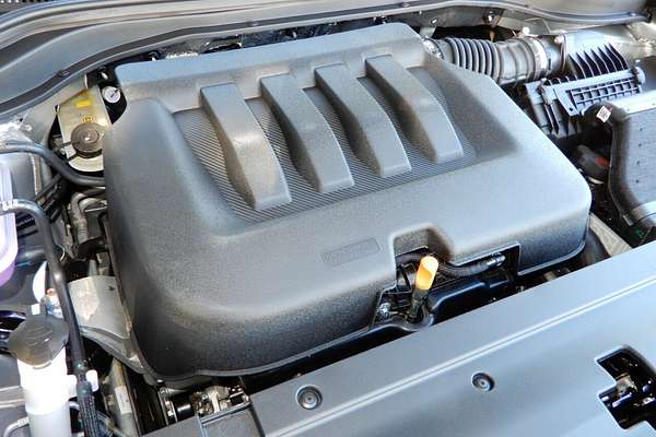 2025 Mahindra XUV700 AX7L MY25
