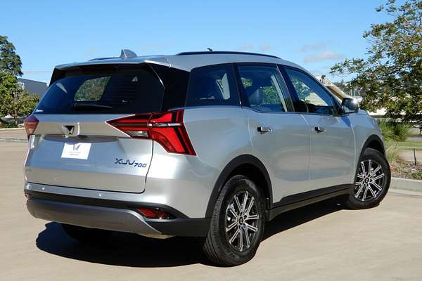 2025 Mahindra XUV700 AX7L MY25