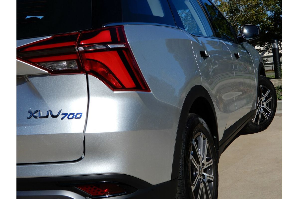 2025 Mahindra XUV700 AX7L MY25