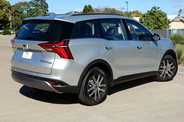 2025 Mahindra XUV700 AX7L MY25