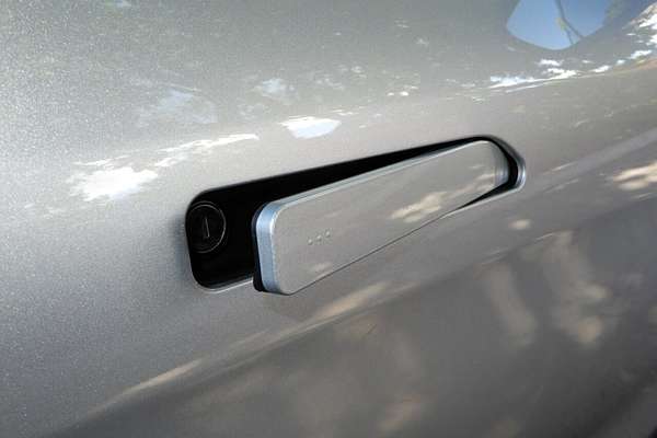 2025 Mahindra XUV700 AX7L MY25