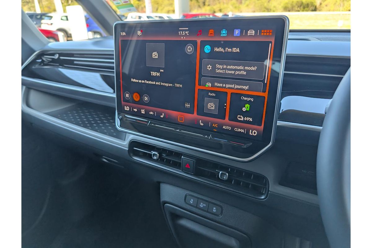 2025 Volkswagen ID. Buzz Pro BEV560 EB SWB