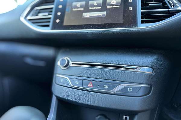 2015 Peugeot 308 Allure T9