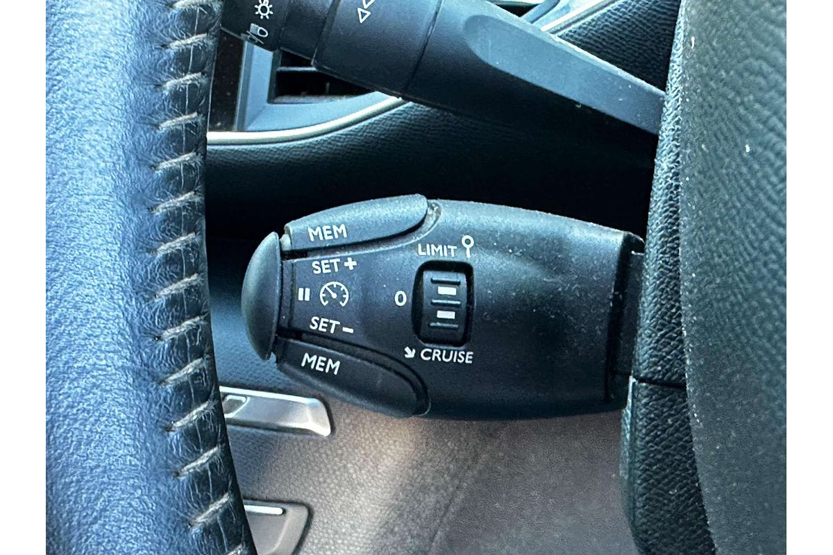 2015 Peugeot 308 Allure T9