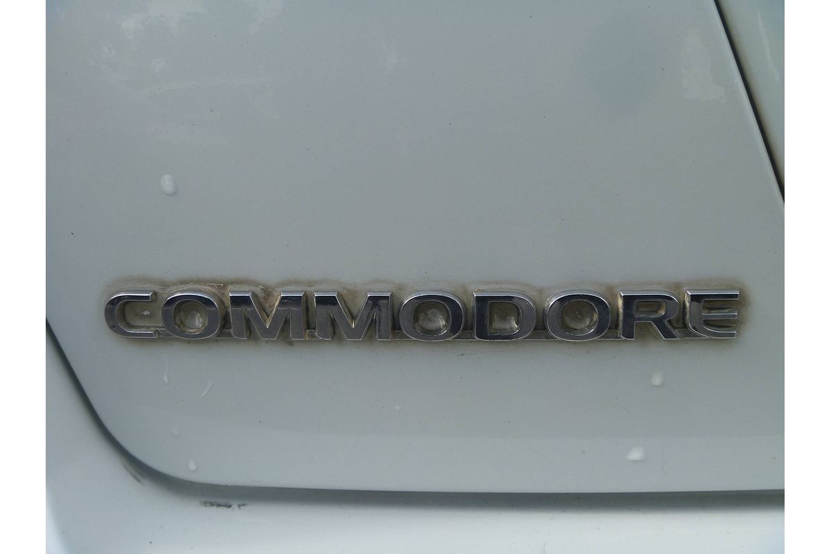 2005 Holden Commodore Acclaim VZ