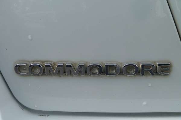 2005 Holden Commodore Acclaim VZ