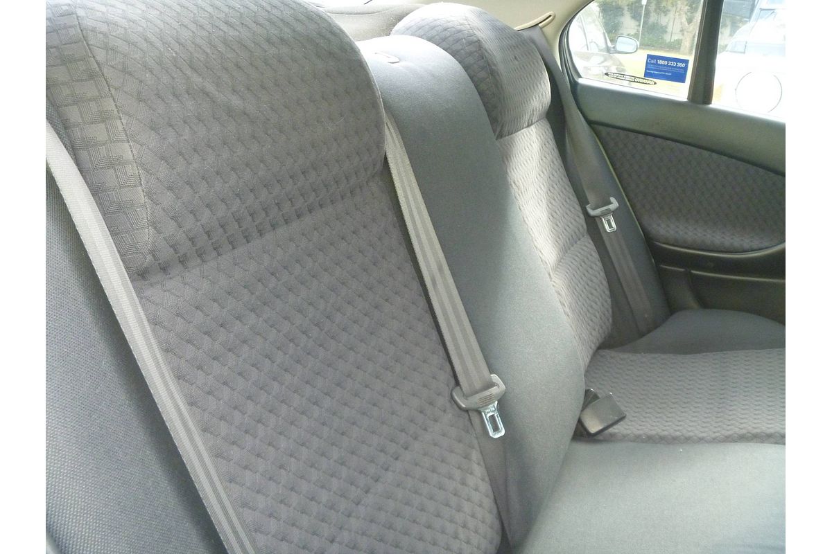 2005 Holden Commodore Acclaim VZ
