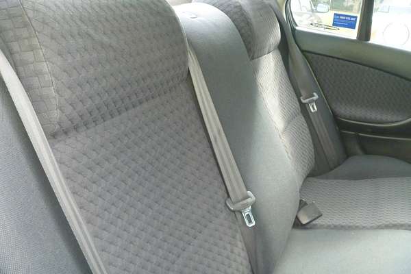 2005 Holden Commodore Acclaim VZ
