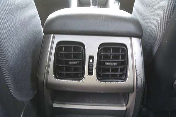 2005 Holden Commodore Acclaim VZ