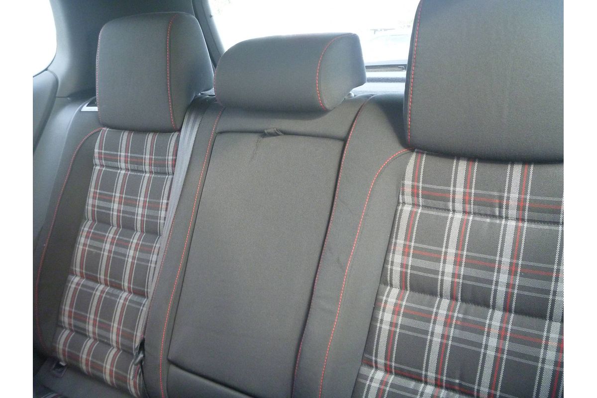 2010 Volkswagen Golf GTI VI