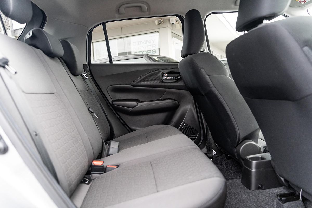 2025 Suzuki Swift Hybrid GLX UZ