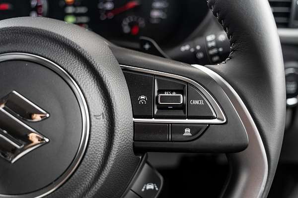 2025 Suzuki Swift Hybrid GLX UZ