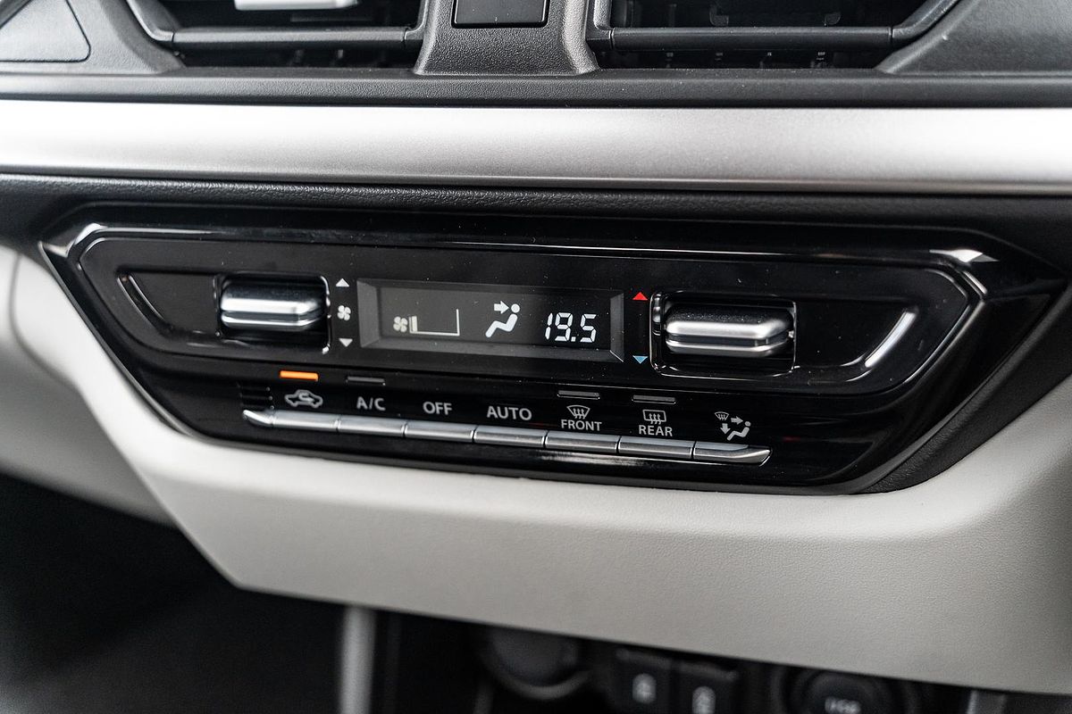 2025 Suzuki Swift Hybrid GLX UZ