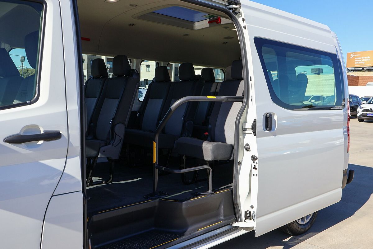2020 Toyota Hiace Commuter GDH322R