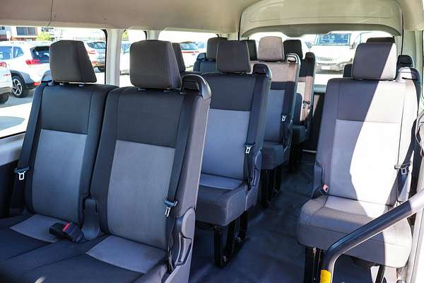 2020 Toyota Hiace Commuter GDH322R