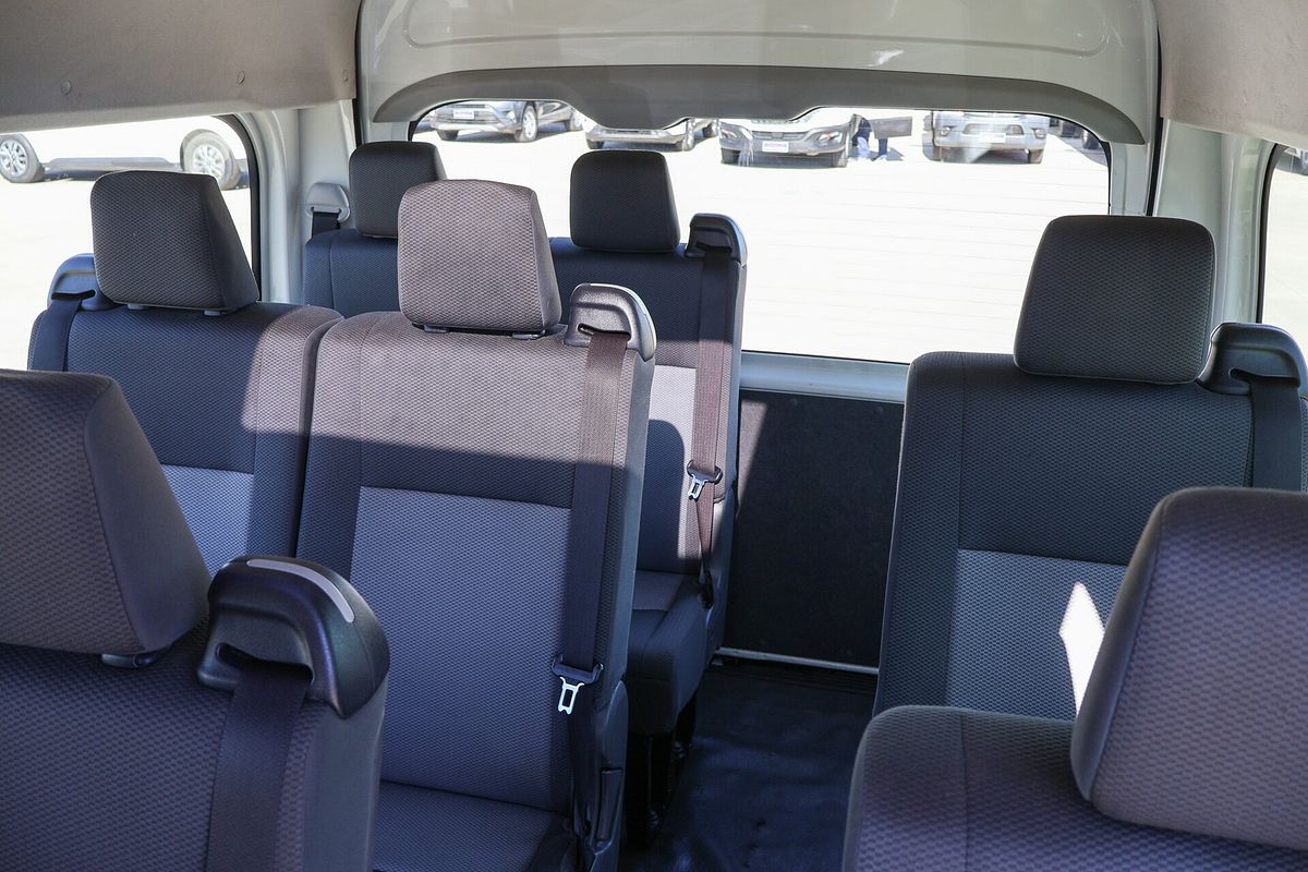 2020 Toyota Hiace Commuter GDH322R