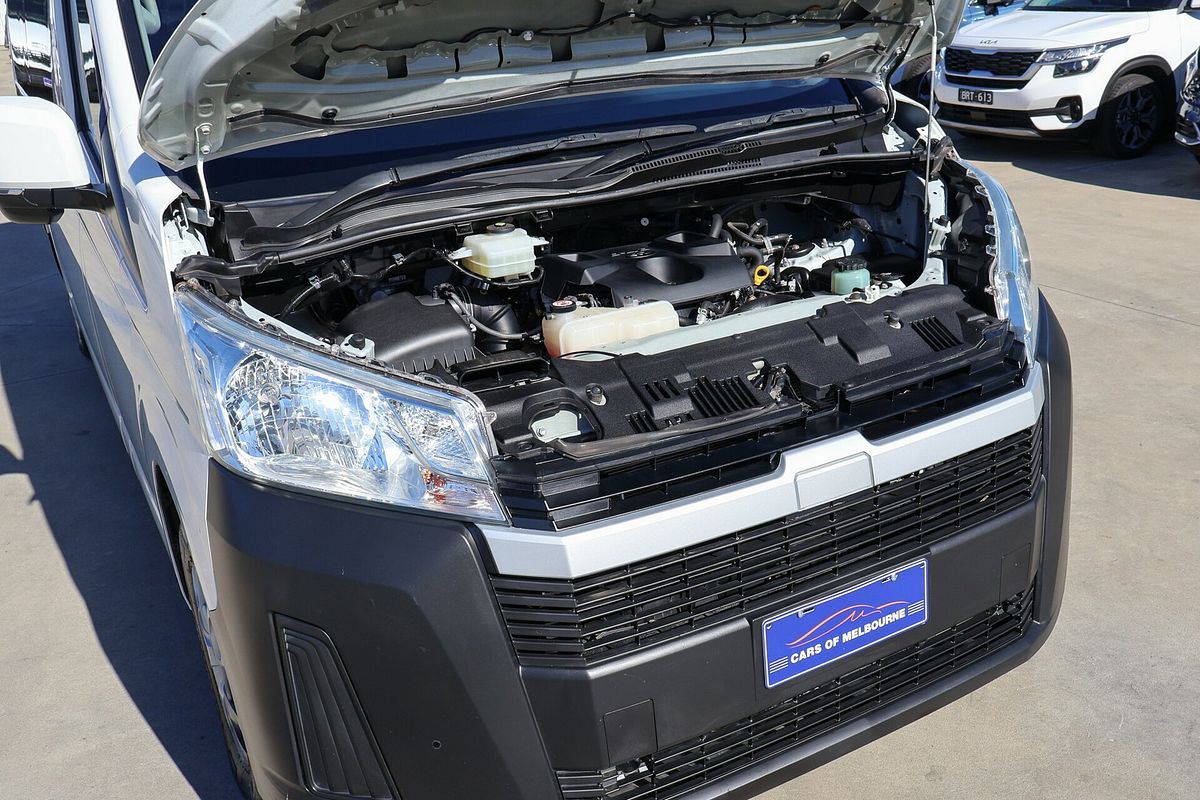 2020 Toyota Hiace Commuter GDH322R
