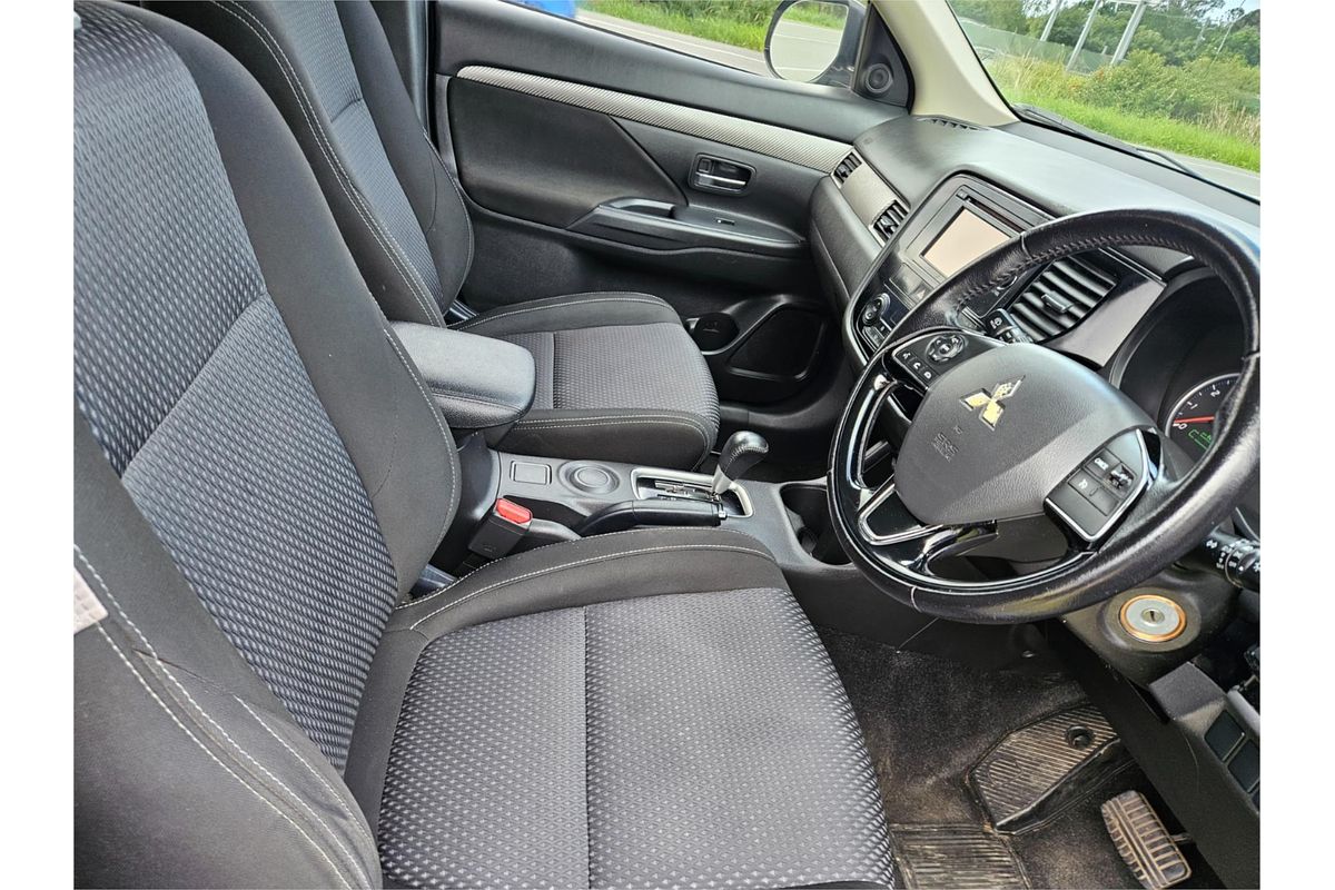 2015 Mitsubishi Outlander LS ZK