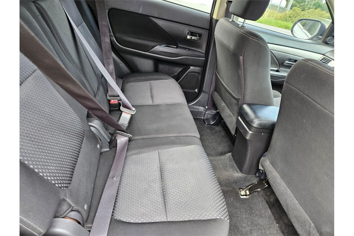 2015 Mitsubishi Outlander LS ZK