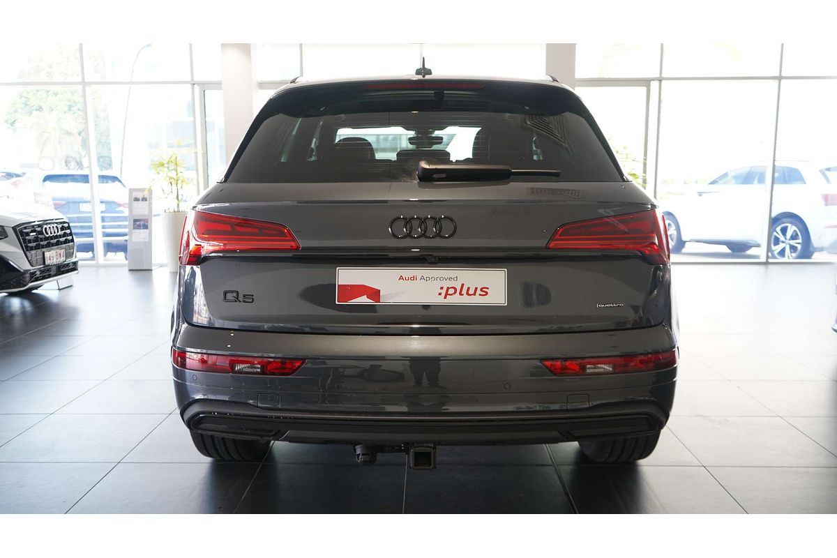 2024 Audi Q5 45 TFSI Dynamic Black FY