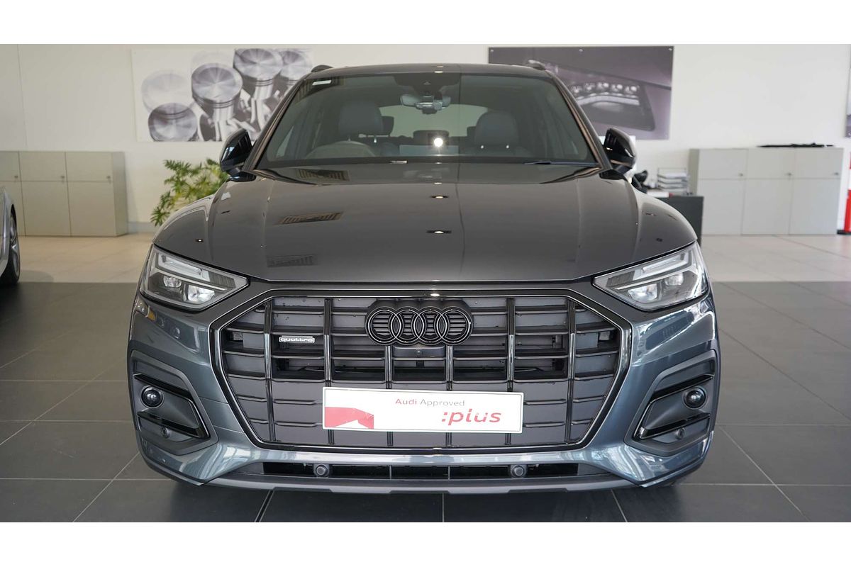 2024 Audi Q5 45 TFSI Dynamic Black FY