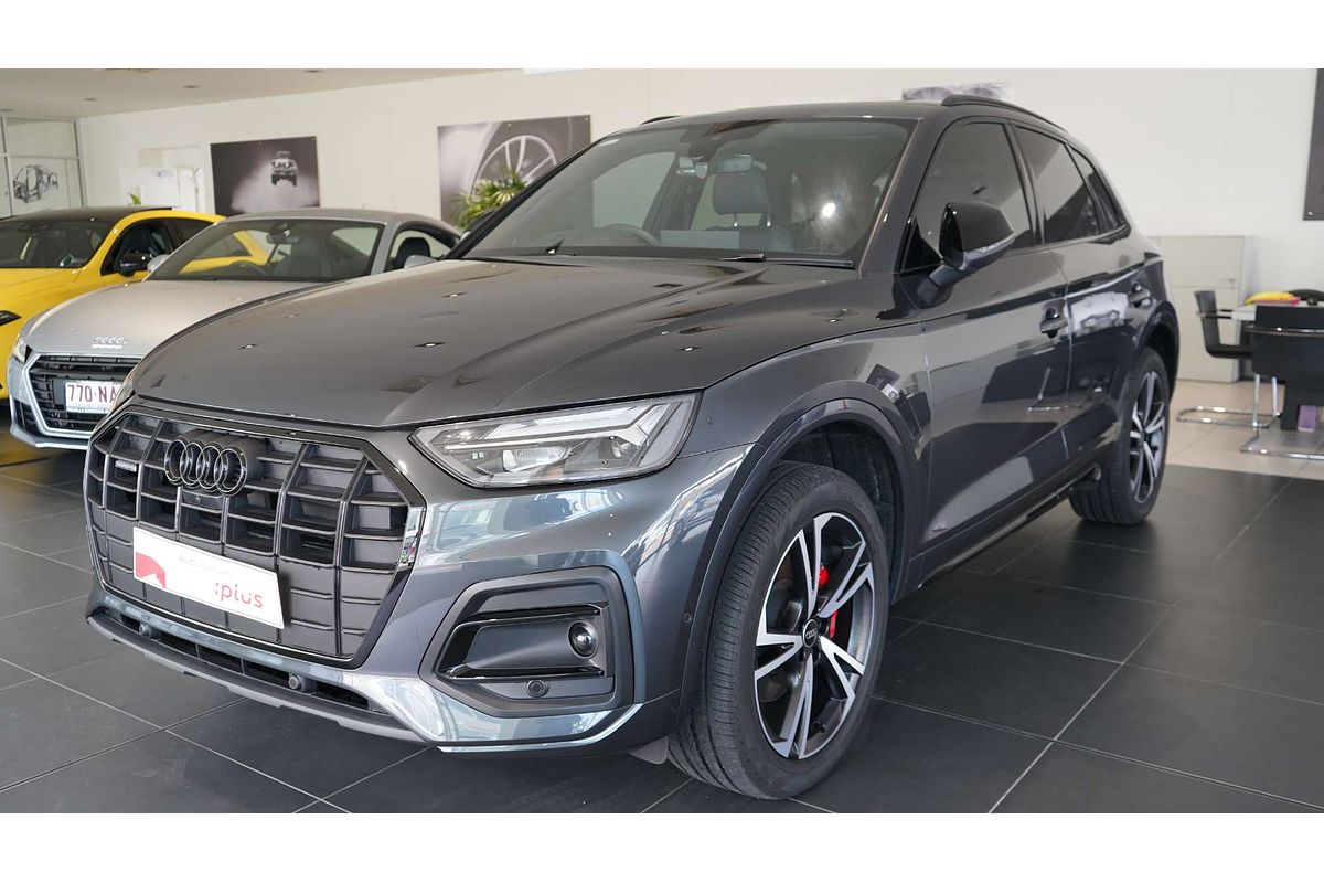 2024 Audi Q5 45 TFSI Dynamic Black FY