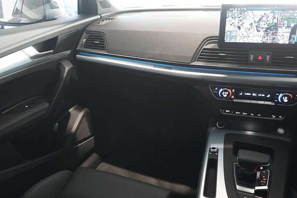 2024 Audi Q5 45 TFSI Dynamic Black FY