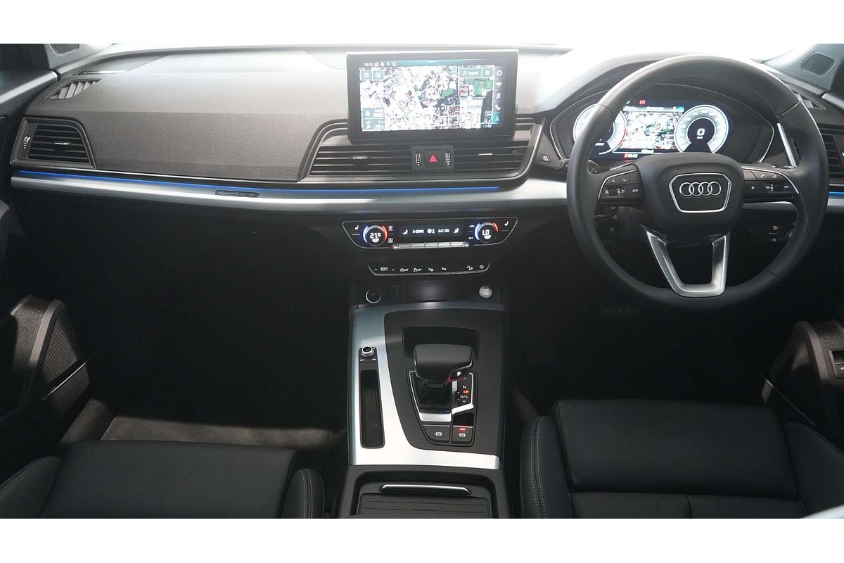 2024 Audi Q5 45 TFSI Dynamic Black FY