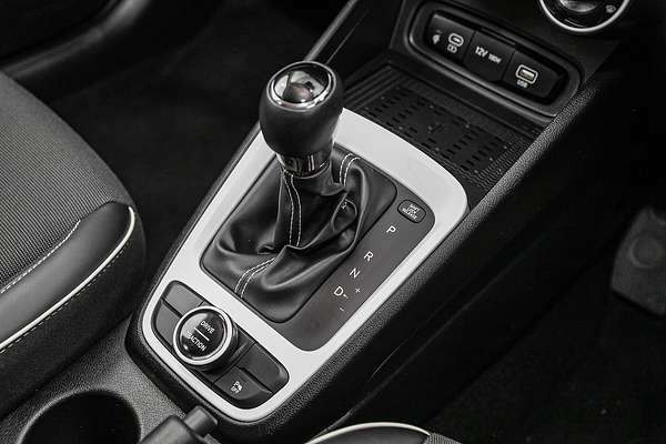 2024 Hyundai Venue Active QX.V5