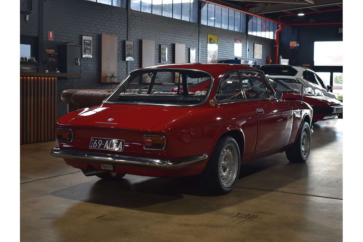 1969 Alfa Romeo 1750 GT Veloce 105