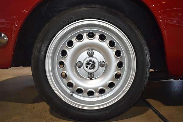 1969 Alfa Romeo 1750 GT Veloce 105