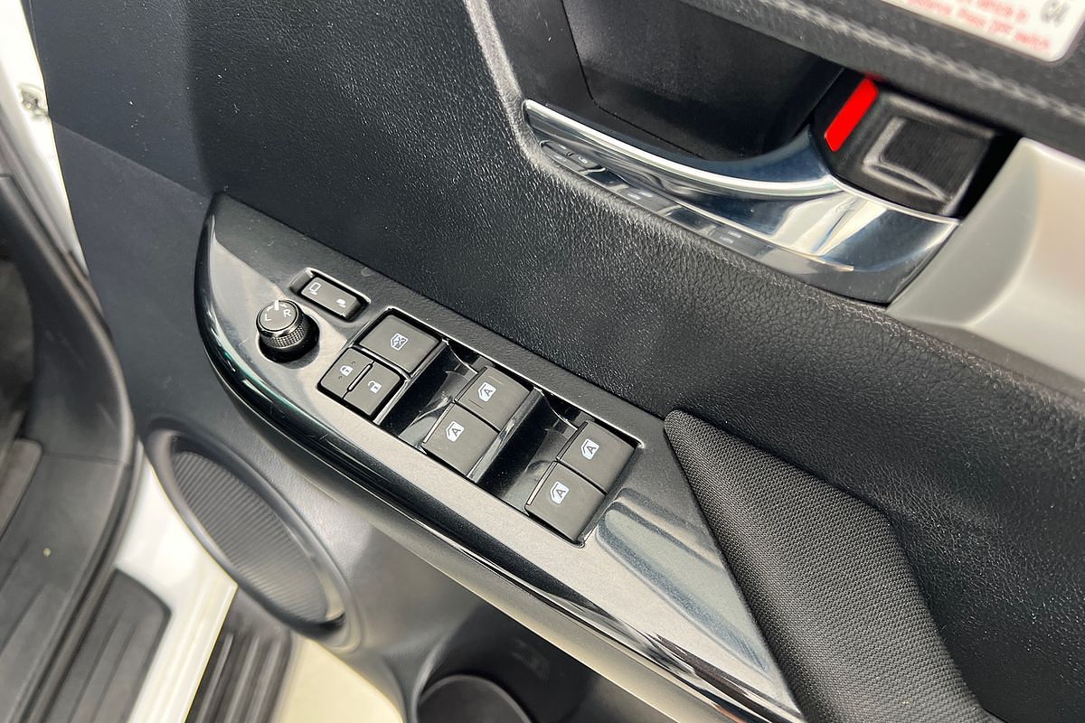 2023 Toyota Hilux SR5 GUN126R 4X4