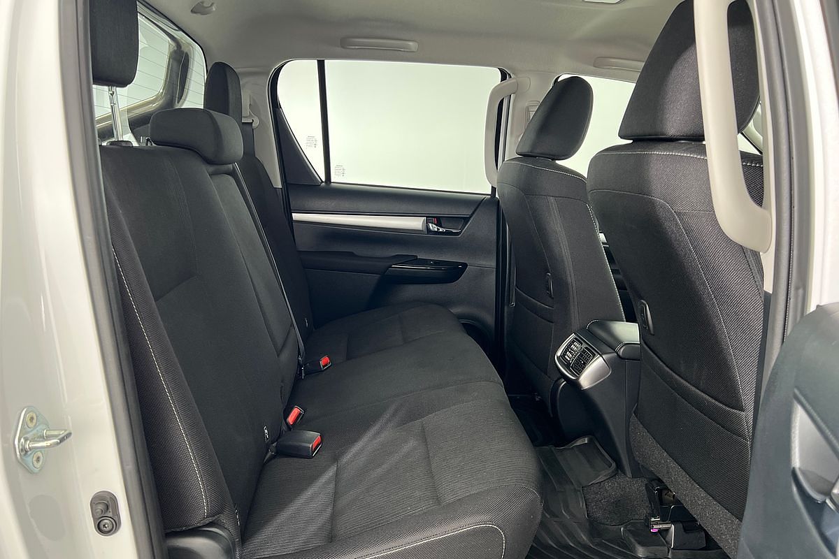 2023 Toyota Hilux SR5 GUN126R 4X4