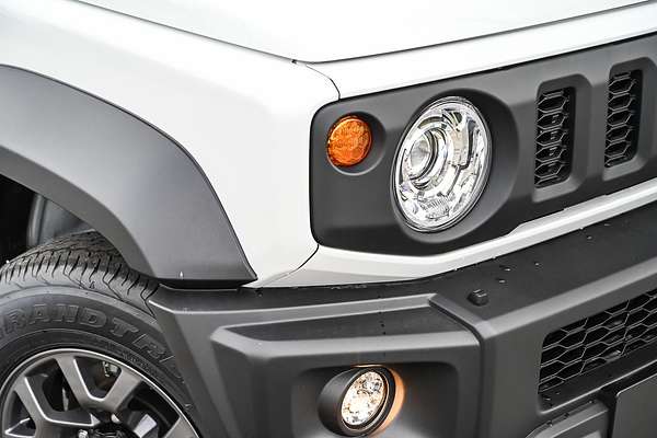 2025 Suzuki Jimny