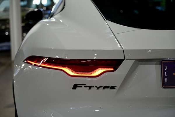 2022 Jaguar F-TYPE R X152