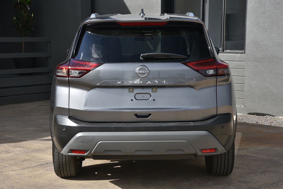 2024 Nissan X-TRAIL ST-L T33
