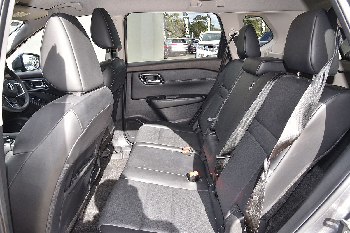 2024 Nissan X-TRAIL ST-L T33